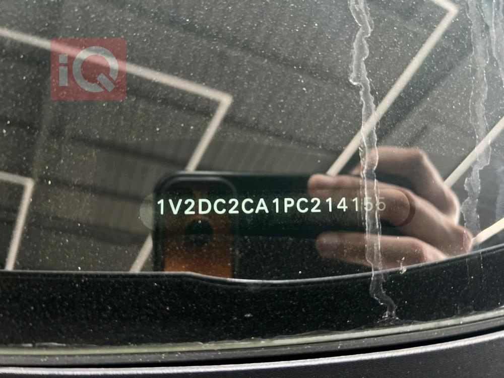 ڤۆڵکسواگن ئەتڵەس کرۆس سپۆرت